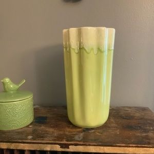 Coronet 210 USA Tulip drip glaze vase